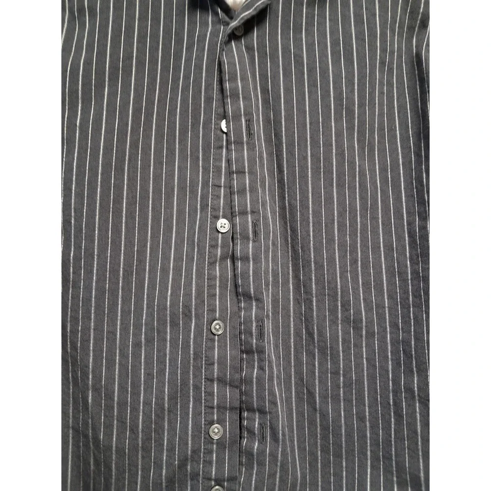 Boys Calvin Klein Pin Stripe Button Down Shirt.‎ Size 8